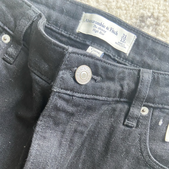 Abercrombie & Fitch Skinny Jeans - Picture 4 of 5
